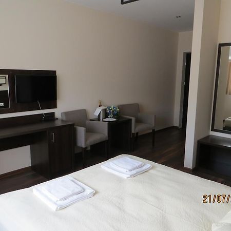 Hotel Pod Chelmem Ropa 外观 照片
