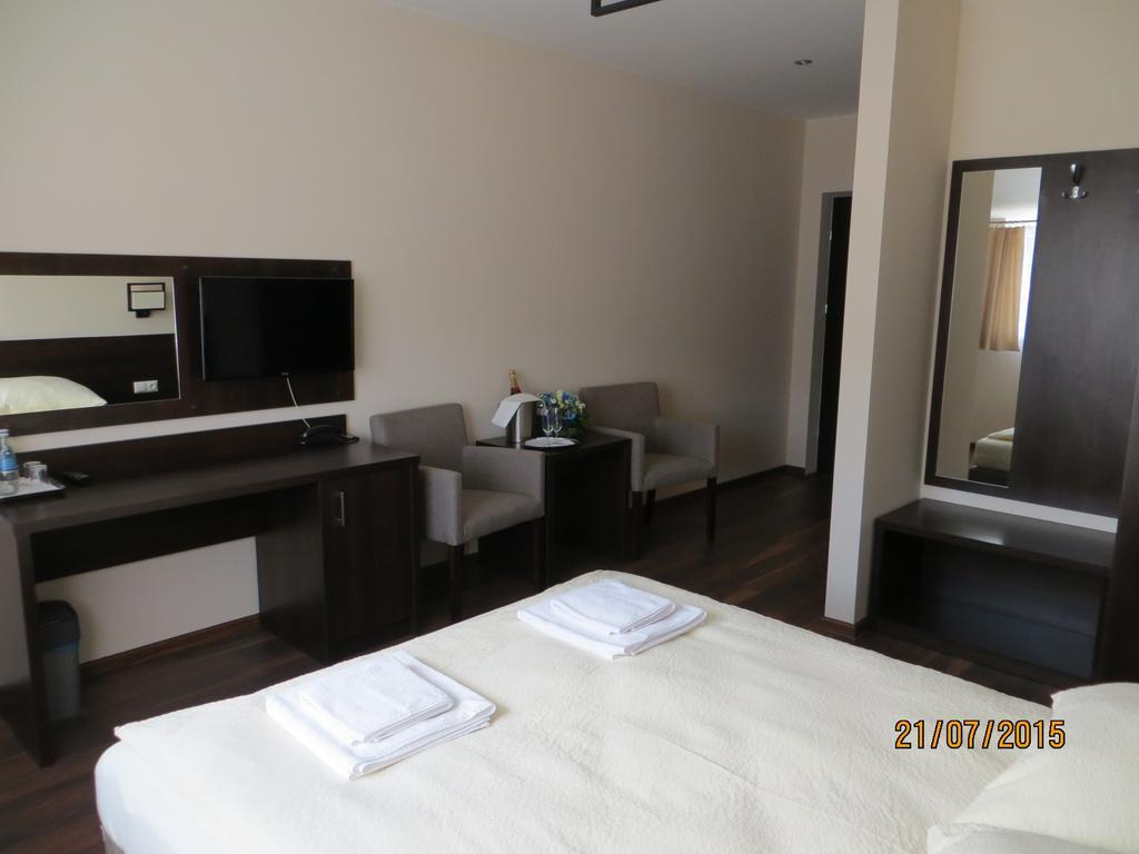 Hotel Pod Chelmem Ropa 外观 照片